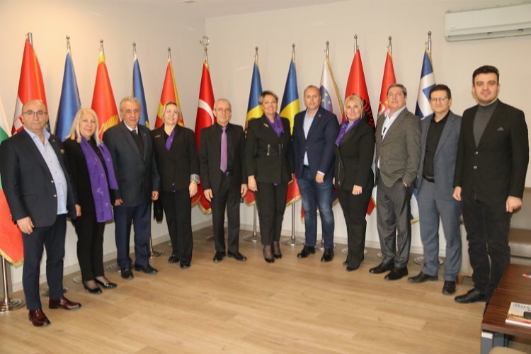 BUSADER’den BALKANTÜRKSİAD’a ziyaret