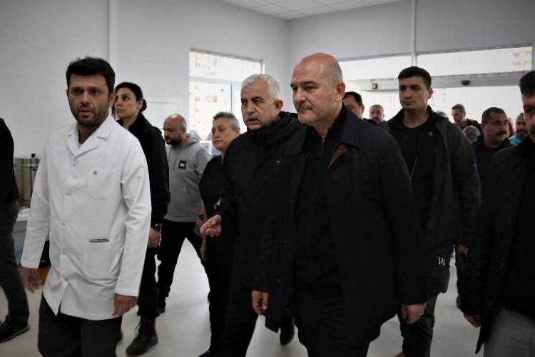 Bakan Soylu’dan Hatay’da Kocaeli’nin hastanesine inceleme