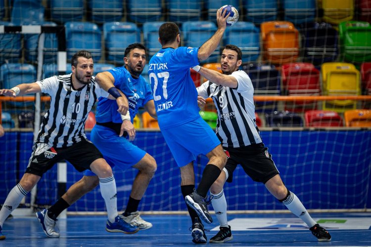 Beşiktaş Yurtbay Seramik’te ‘Sekizli Final’ yarı finalinde