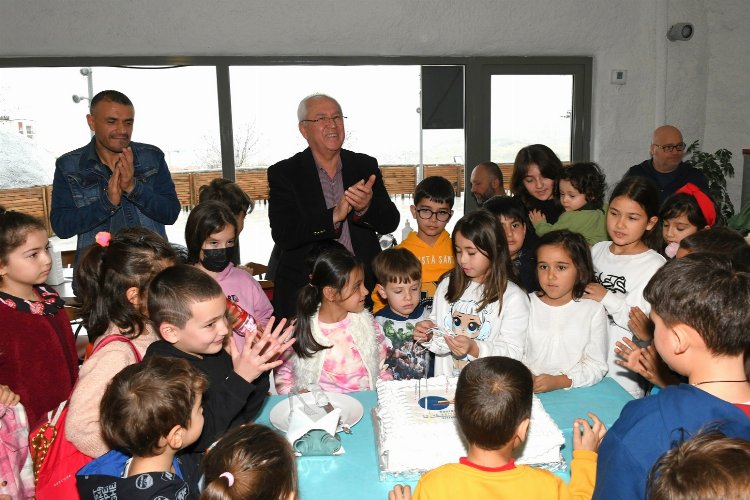 İzmir Karabağlar’da ‘Nasreddin Hoca’ 1 yaşında