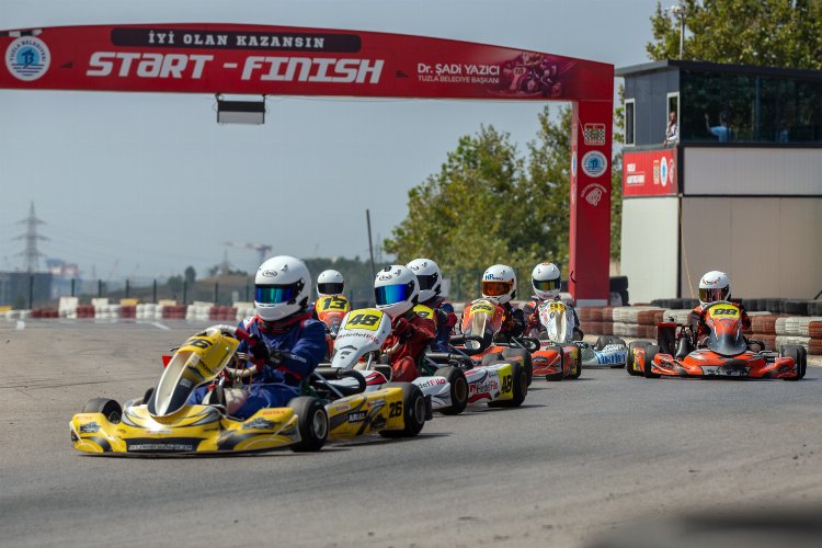 Karting heyecanı İstanbul Tuzla’da sürüyor