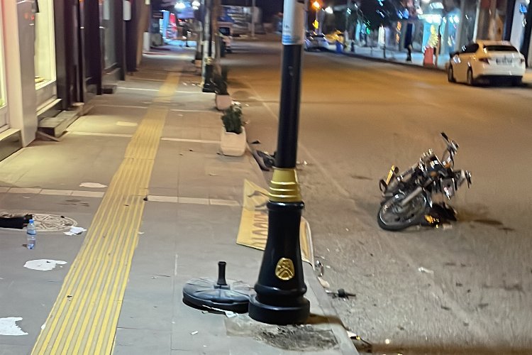 Adıyaman’da otomobil ile motosiklet çarpıştı: 2 yaralı